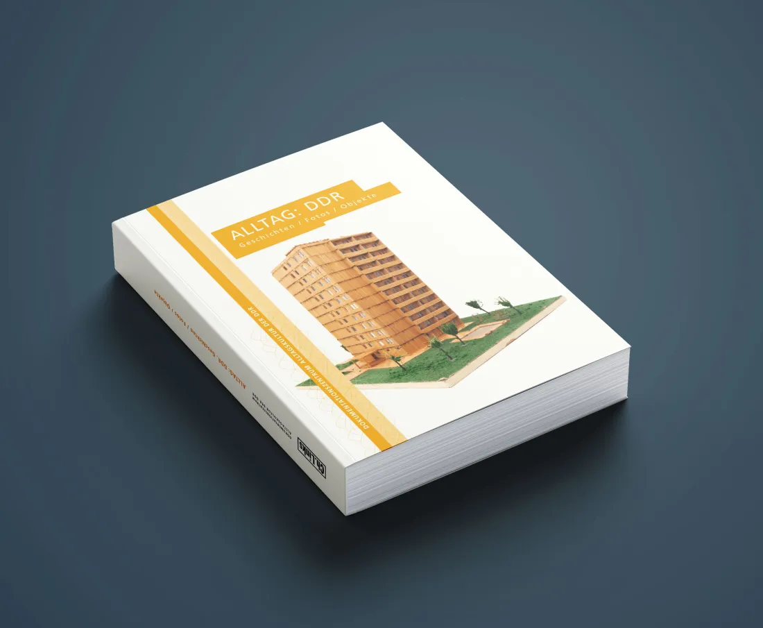 bücher_Ausstellungskatalog AlltagDDR