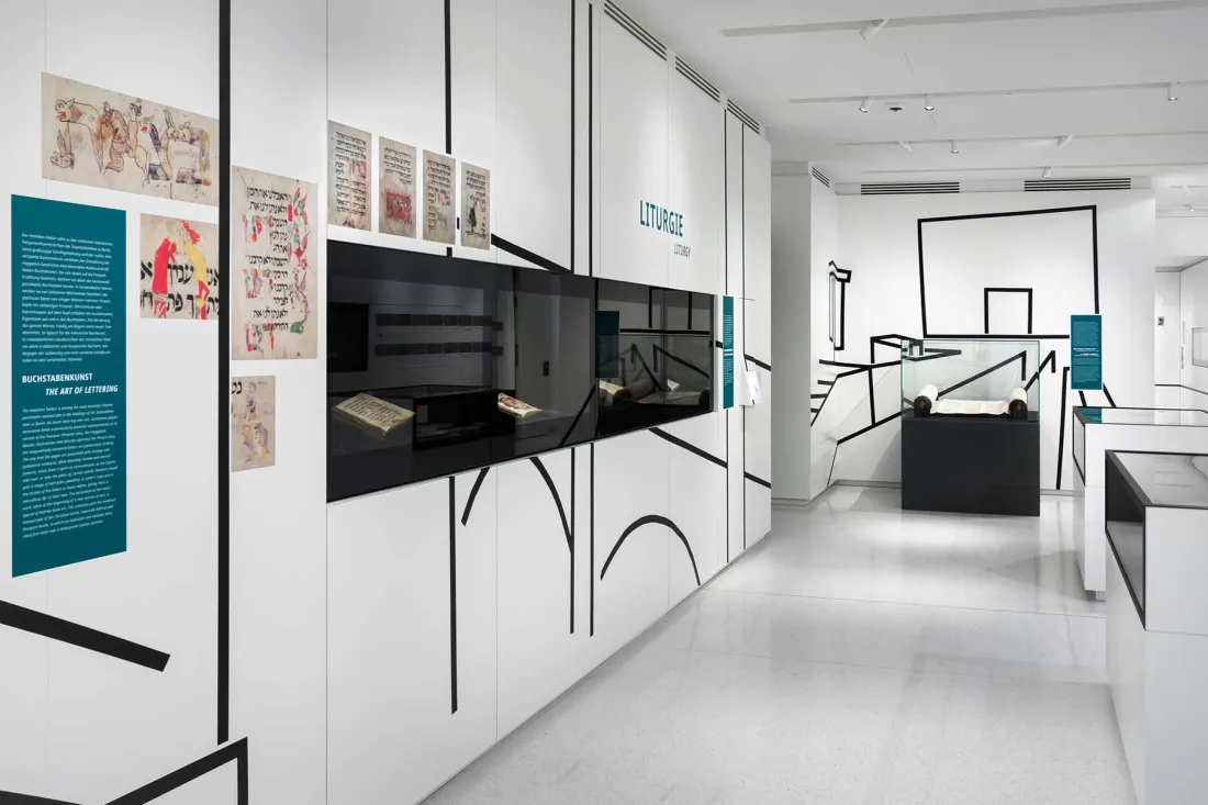 ausstellungsraum_stabi_juedische_schriften