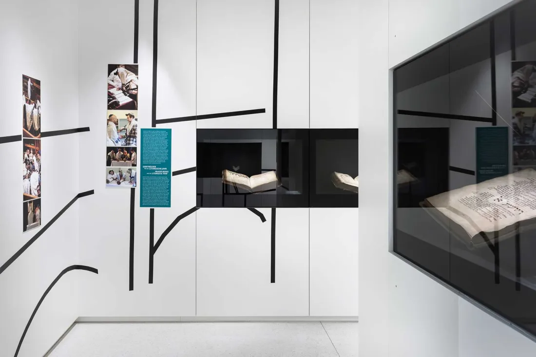 ausstellungsraum_stabi_juedische_schriften