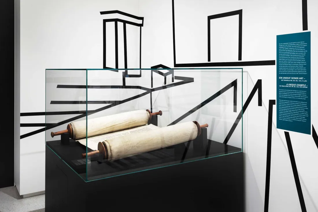 einblick_ausstellung_stabi_juedische_schriften